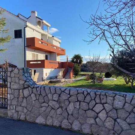 Family Tomy Apartamento Punat