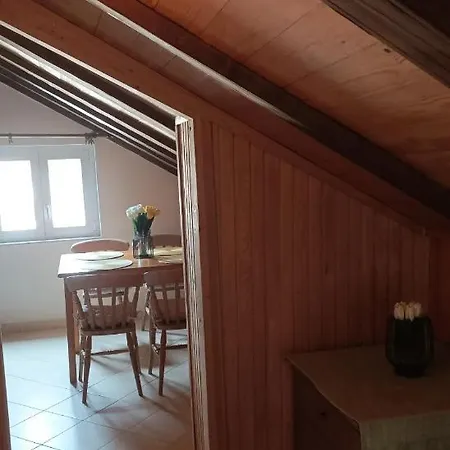 Apartament Family Tomy